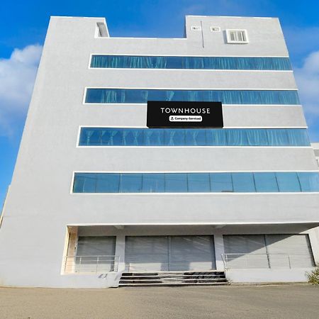 Super Townhouse Kukatpally North Formerly Munagala Arcade Χιντεραμπάντ Εξωτερικό φωτογραφία